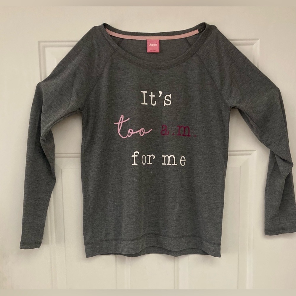 🌜😴🌛Jenni by Jennifer Moore Gray Long Sleeve lounge Tee